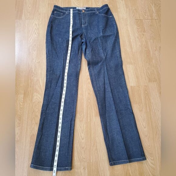 Faded Glory Mid Rise Straight Classic Jeans 34x35 - Picture 9 of 12